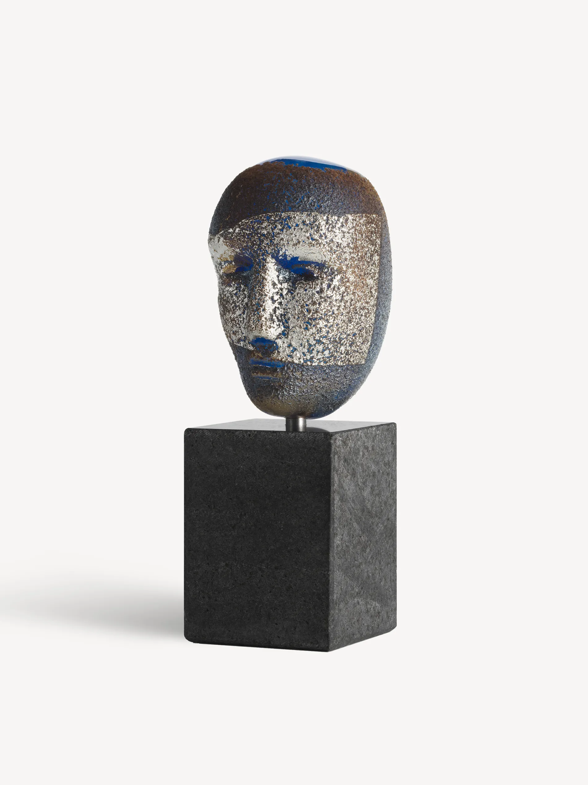 Fashion Brains on stone Freja BV AC-18 Artist Collection